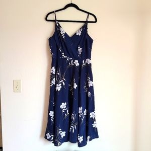 Yumi Kim Navy Floral Silk Dress in Size Large